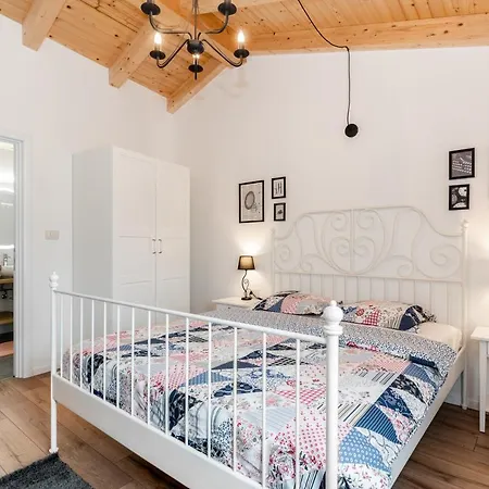 Tri Murve Bed & Breakfast