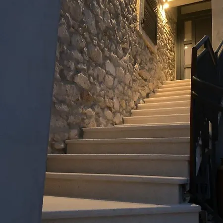 Tri Murve Bed & Breakfast Plomin