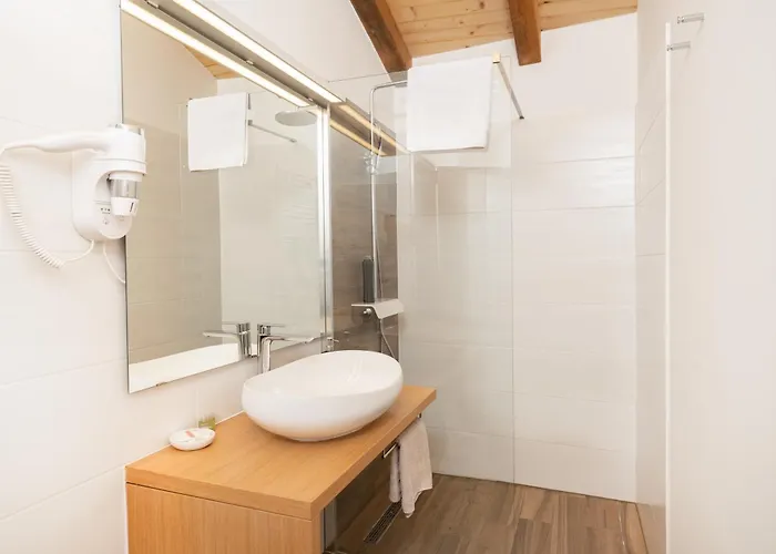 Tri Murve Bed & Breakfast Plomin