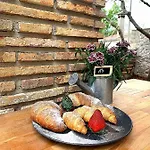 Bed & Breakfast Tri Murve 4*