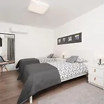 Tri Murve Bed & Breakfast