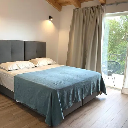 Tri Murve Bed & Breakfast