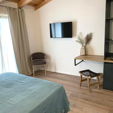 Tri Murve Bed & Breakfast