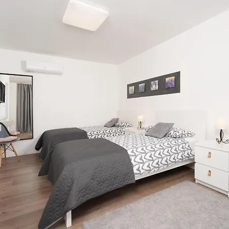 Tri Murve Bed & Breakfast