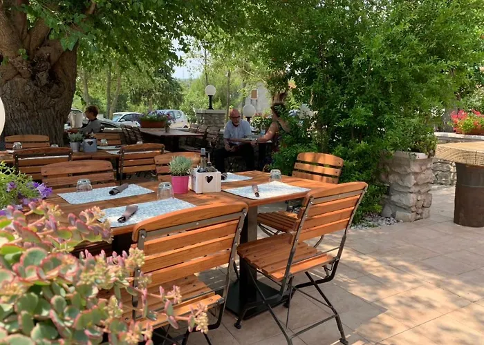 Tri Murve Bed & Breakfast