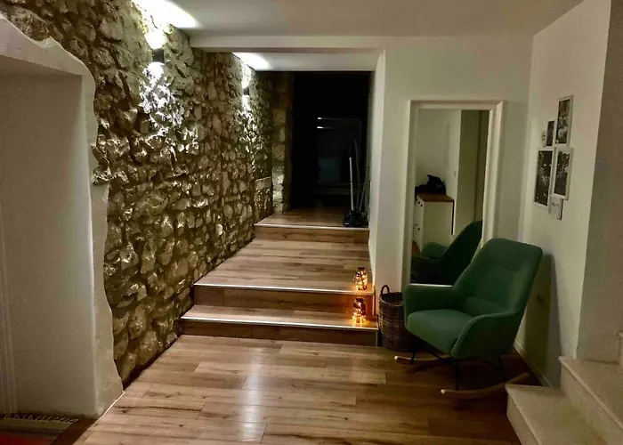 Tri Murve Bed & Breakfast Plomin